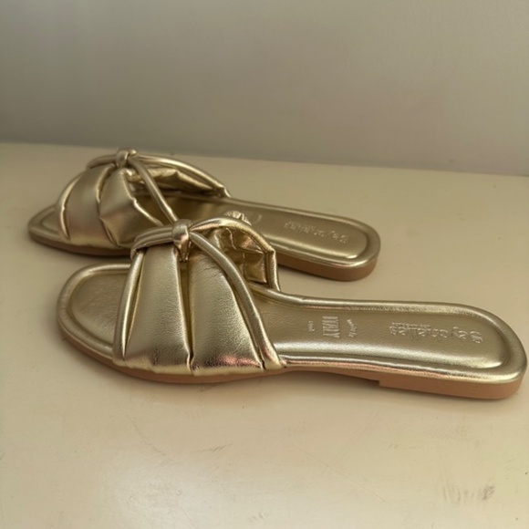 Seychelles Shades of Cool Slide Sandals - Gold - 8 EUC - Picture 3 of 6